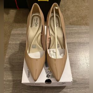 East 5th Women's Nude Patent Heels